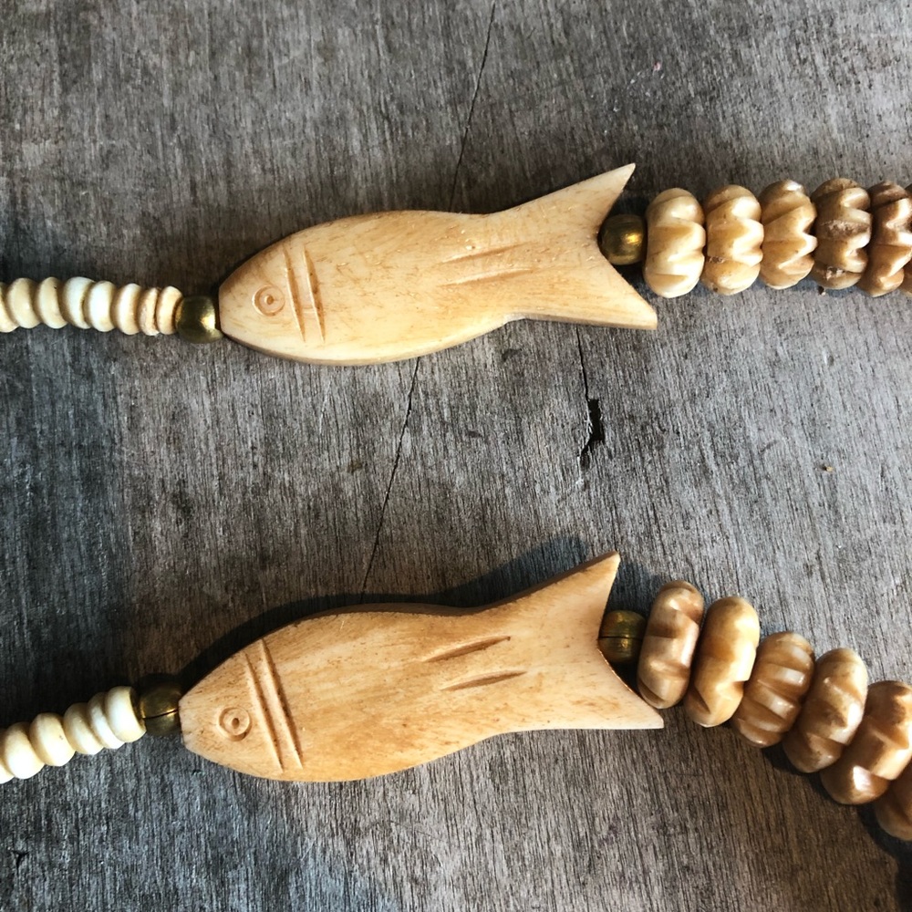 African bone carved necklace; elephants - Picture 6 of 8